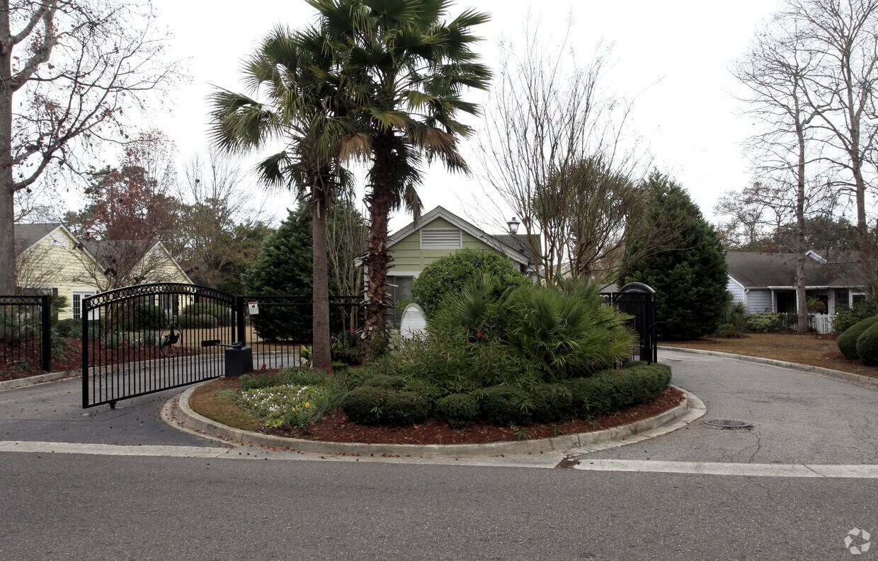 Entrada al pueblo - Cooper River Villages