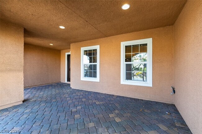 Foto del edificio - 3009 Camino Sereno Ave