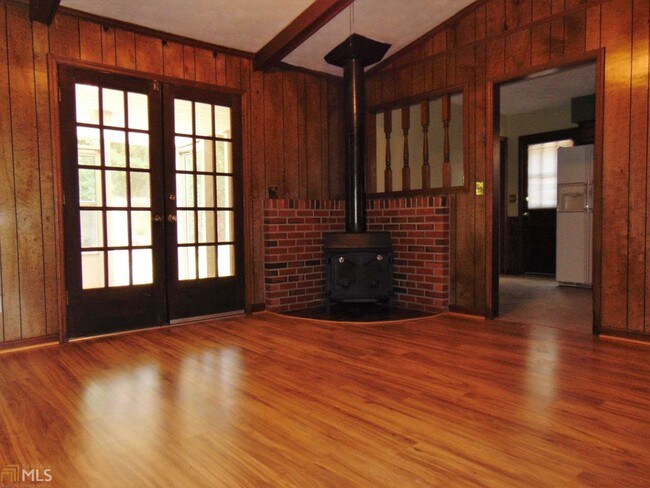Building Photo - 222 Avondale Dr