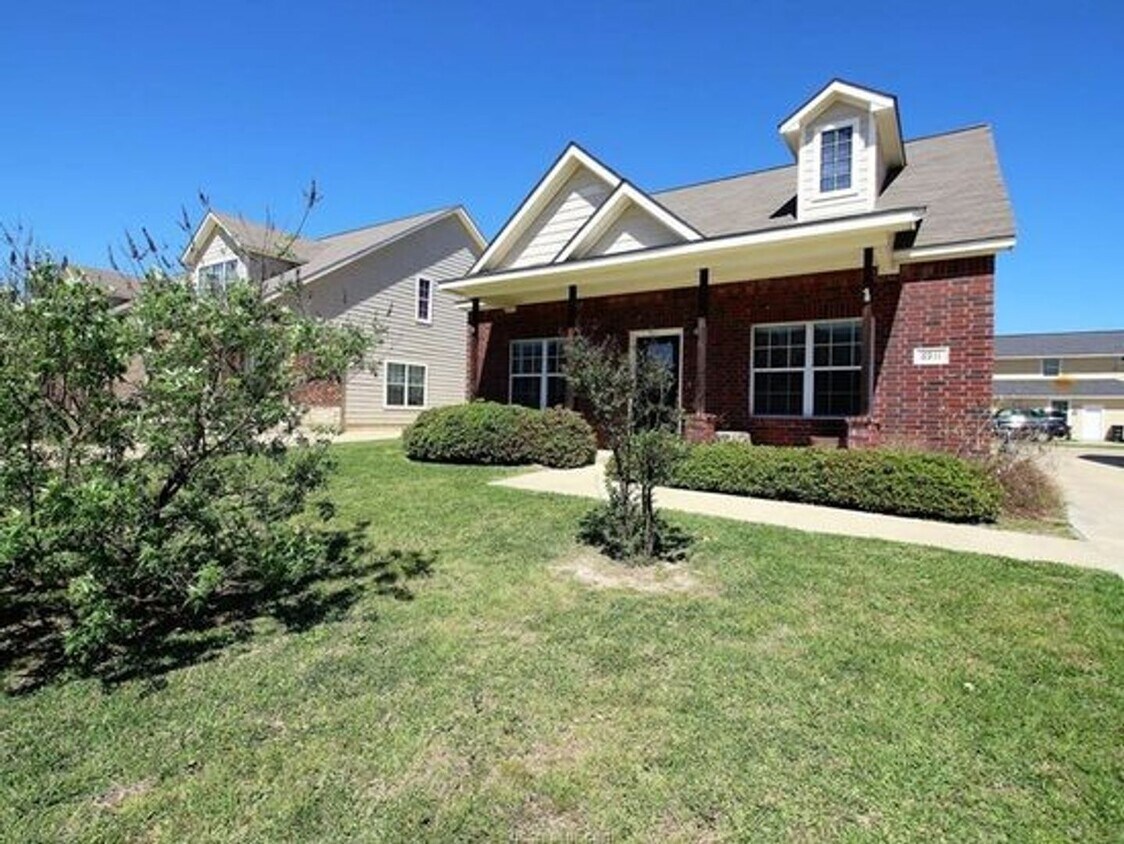 6911 Appomattox Dr, College Station, TX 77845 House Rental in College