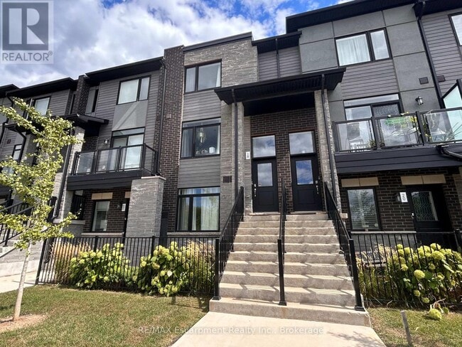 Building Photo - 590 N Service Rd