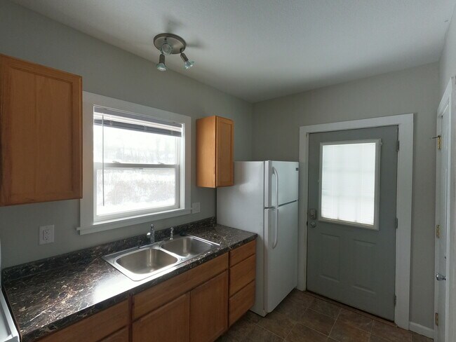 Foto del edificio - 3510 South Burdick Street