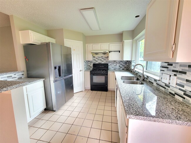 Foto del edificio - 3610 Bartons Ln