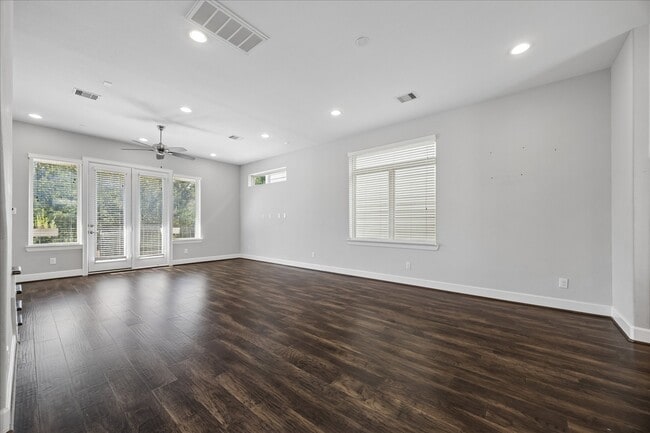 Building Photo - 4107 Austin St