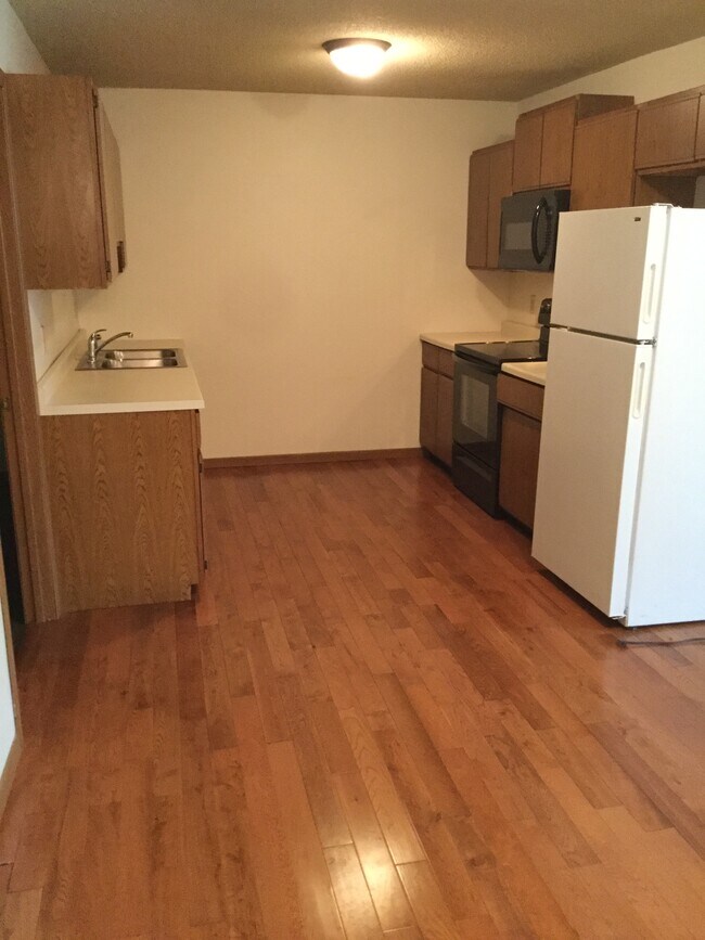 Foto del edificio - 219 W Laurel St