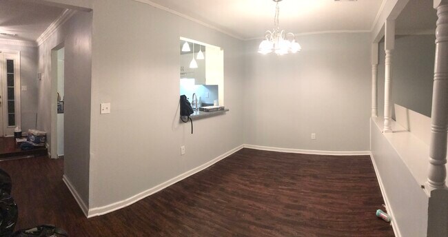 Building Photo - 810 Foxmoore Ct