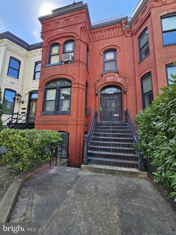 Building Photo - 1920 11th St NW