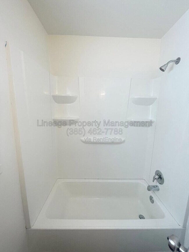 Foto del edificio - 1054 W 1520 N