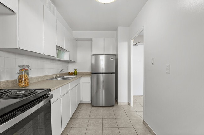 Building Photo - Park Willow Developments