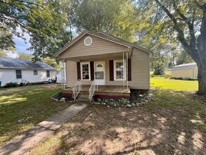 Building Photo - 1049 W Woodrow St