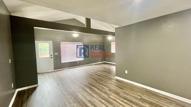 Foto del edificio - 5860 W 4th Ave