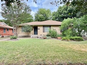 Building Photo - 10239 San Juan Ave