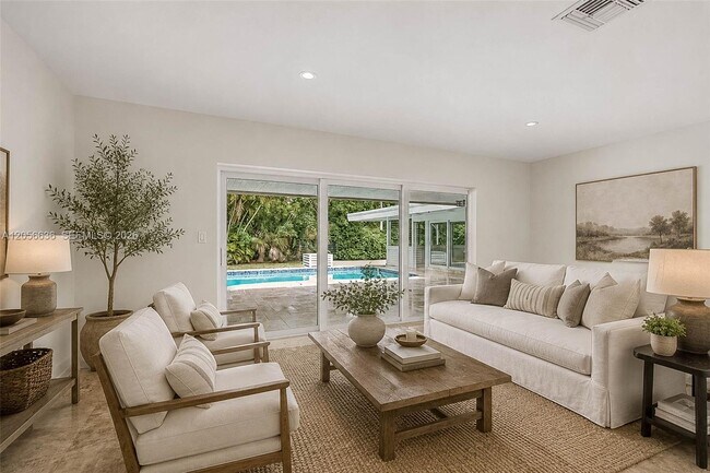 Foto del edificio - 15540 SW 82nd Ct