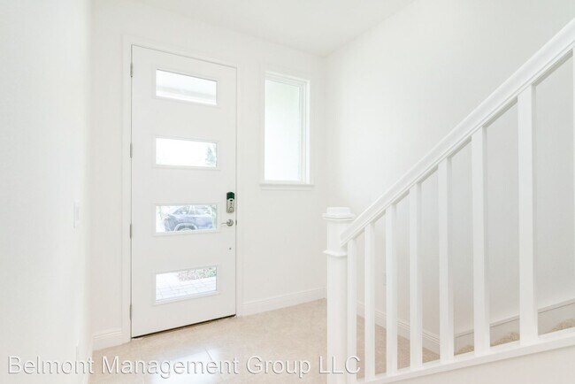 Building Photo - 3 br, 2.5 bath House - 13557 Larkton Ln