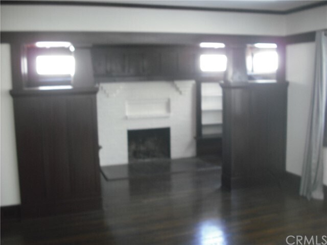 Building Photo - 580 N Holliston Ave