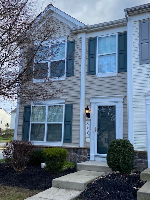 Primary Photo - 8480 Cromwell Ct