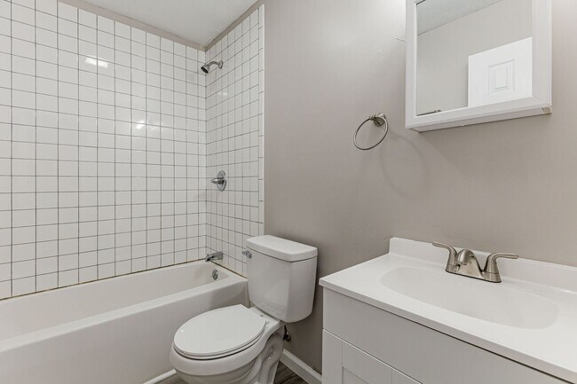 Foto del edificio - 1603 Kings Way