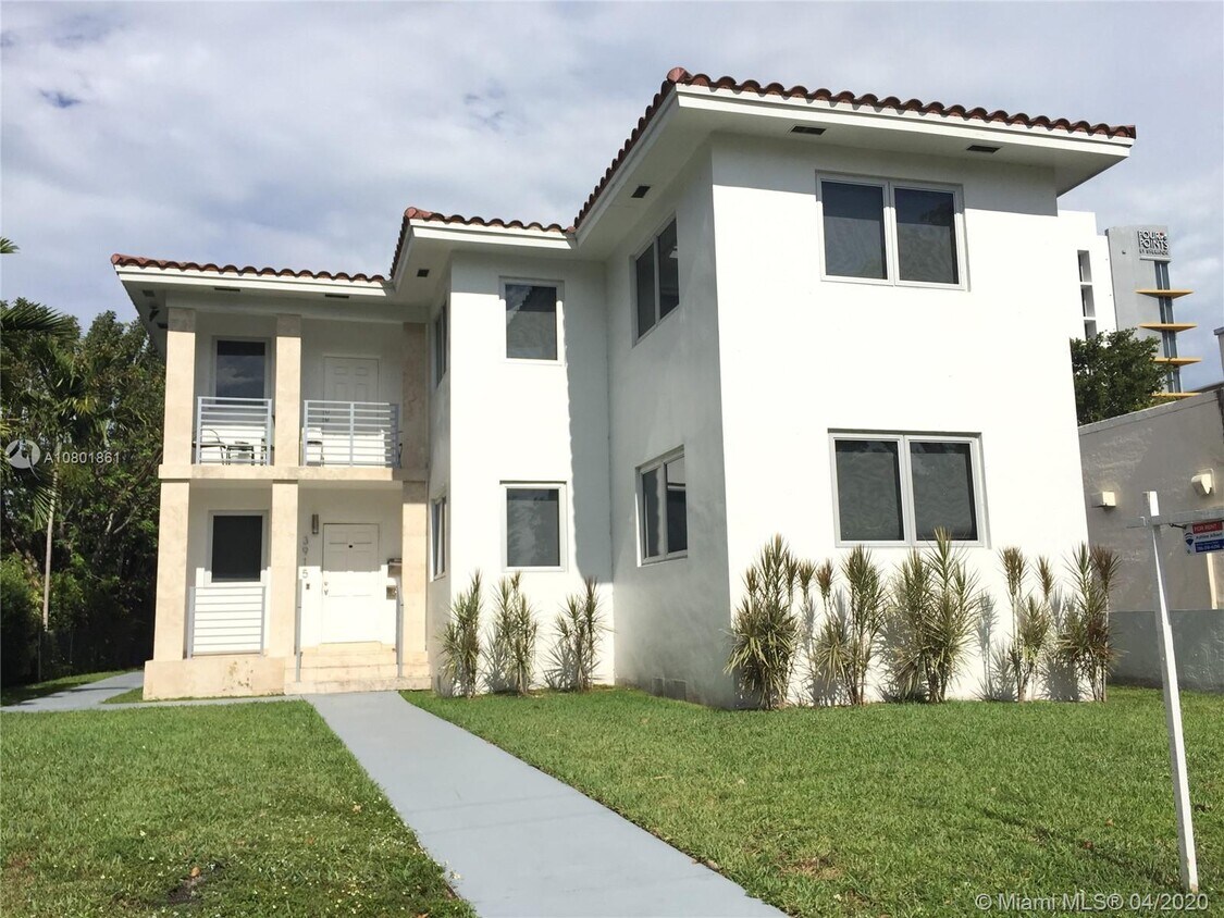 Primary Photo - 3915 Ponce de Leon Blvd