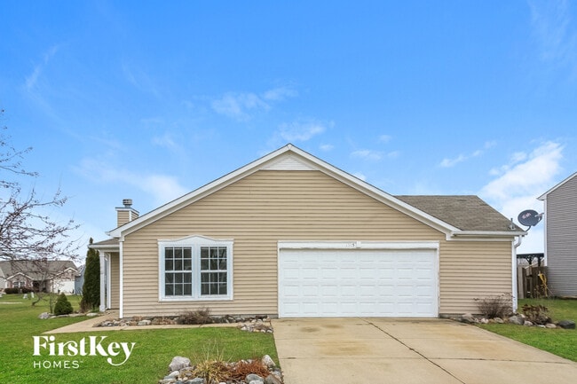 Building Photo - 1315 Shadetree Ln