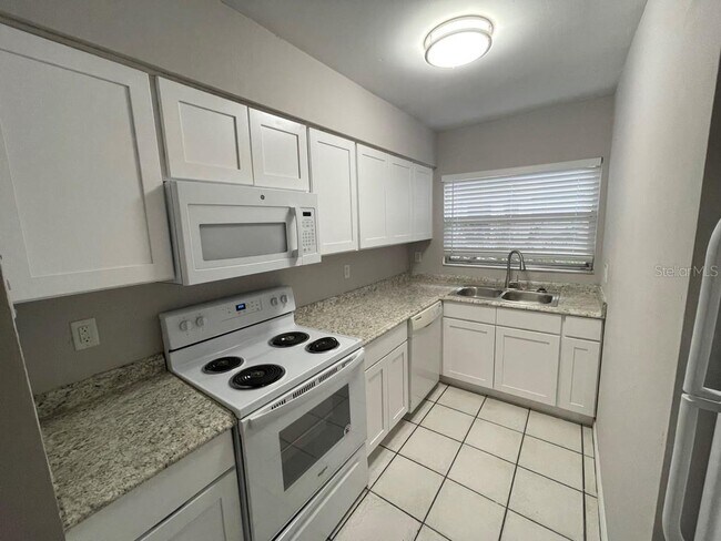 Foto del edificio - 511 S Summerlin Ave