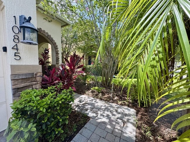 Building Photo - 10845 Willow Ridge Loop