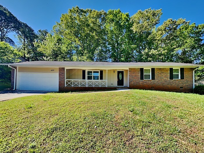 Foto principal - 4581 Cedar Ridge Trail