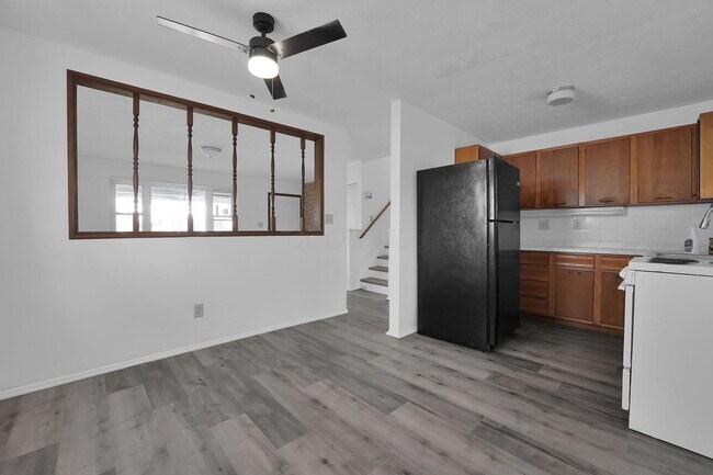 Foto del edificio - 3384 Norwalk Rd