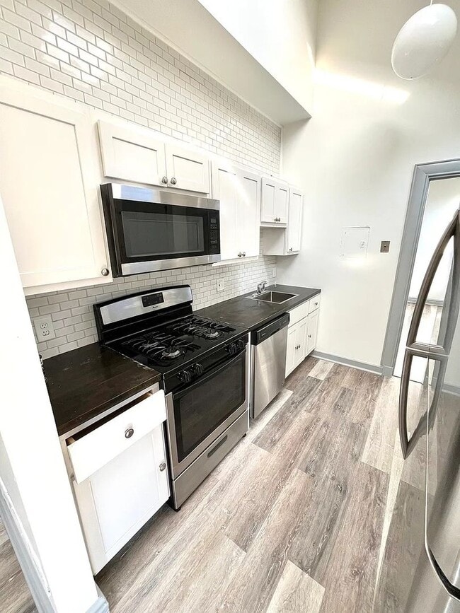 Photo - 1416 Sheffield St Apartment