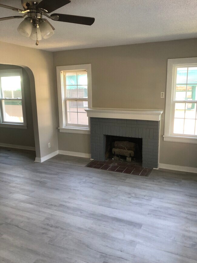 Foto del edificio - 1403 Kentucky Ave