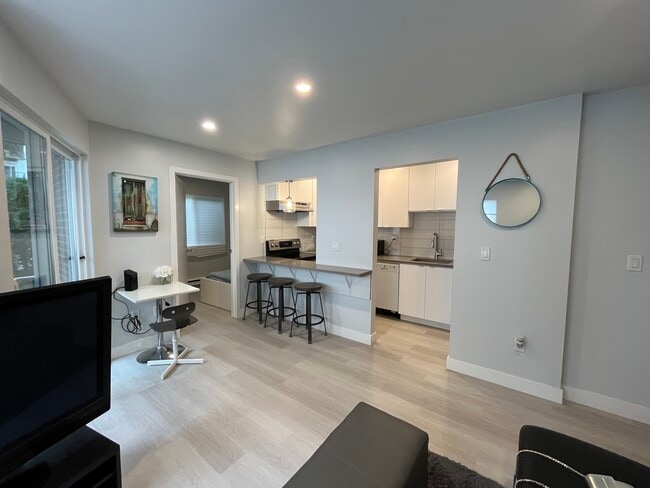 Photo du bâtiment - 2239 1st Av W