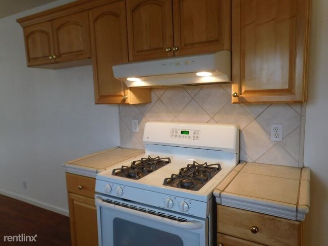 Building Photo - 2 br, 1 bath House - 534 Main Street A Unit A