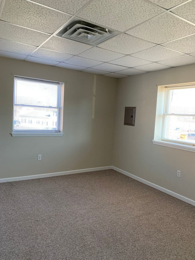 Foto del edificio - 7 S Church St