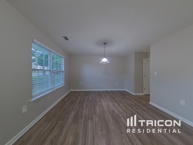 Foto del edificio - 1239 Jordans Pond Ln