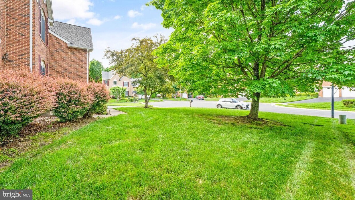 Primary Photo - 12351 Firestone Ct