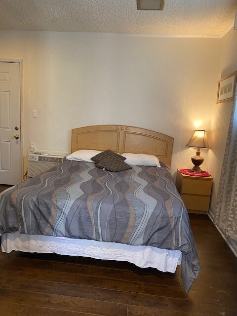 Foto del edificio - 15340 Hart St