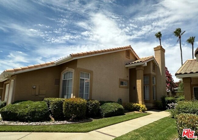 Foto del edificio - 5515 Trevino Way