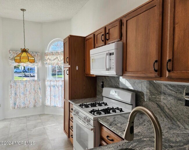 Foto del edificio - 176 Primrose Ln