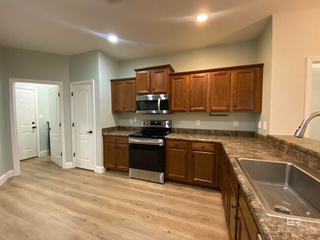 Building Photo - 24304 Raynagua Blvd