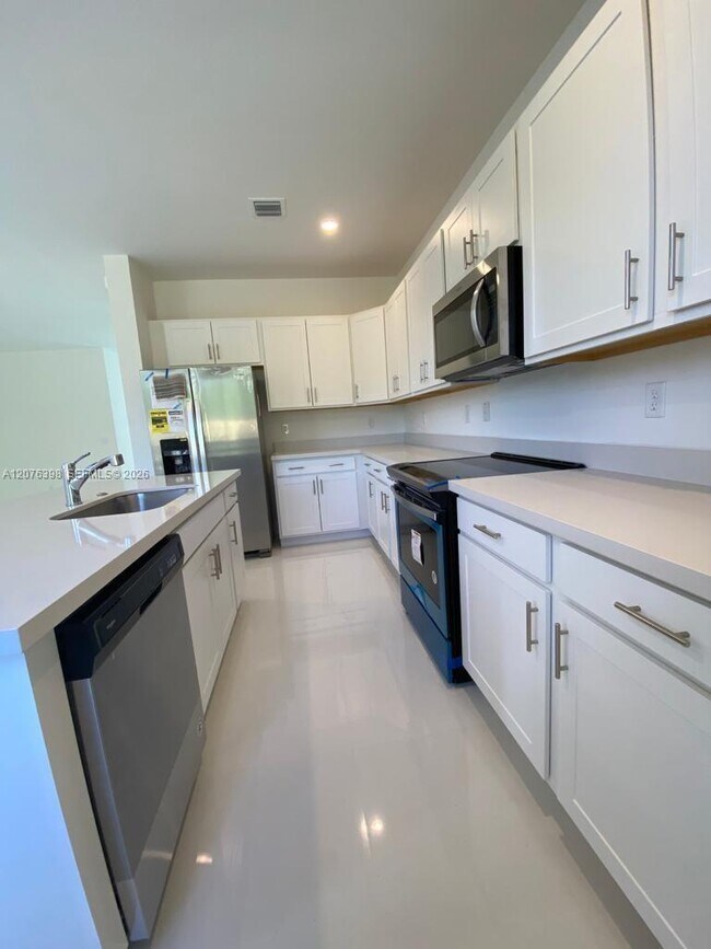 Foto del edificio - 14519 SW 24th Ter