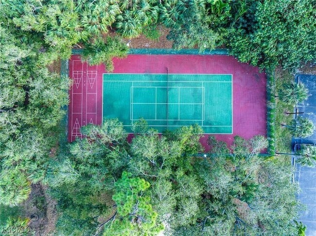 Foto del edificio - 15126 Parkside Dr