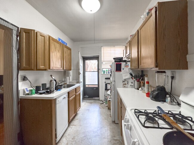 Foto del edificio - 3510 N Wolcott Ave