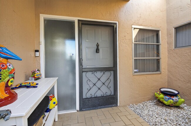 Building Photo - 8256 Summerbreeze Ln