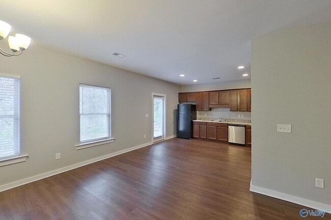 Foto del edificio - 433 White Oak Cir