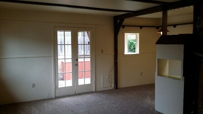 Foto del edificio - Two Bedroom, One bath house in Los Osos