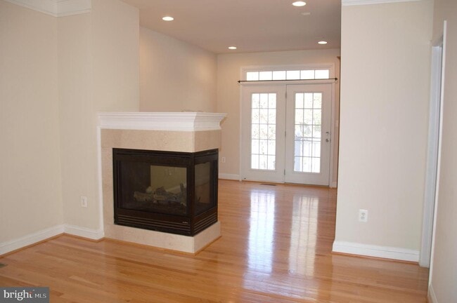Building Photo - 4067 Columbia Pike