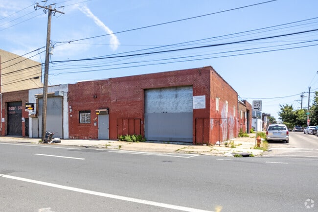 Building Photo - 1801-1805 N 2nd St
