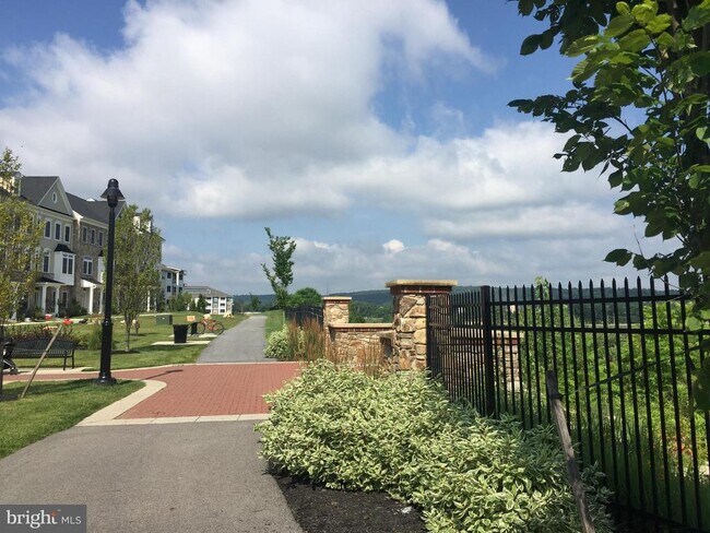 Foto del edificio - 503 Cliff Ln