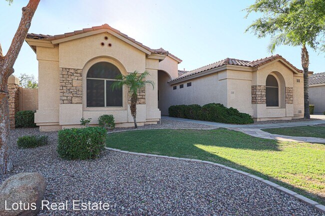 Foto del edificio - 5 br, 4 bath House - 1600 S Carriage Ln