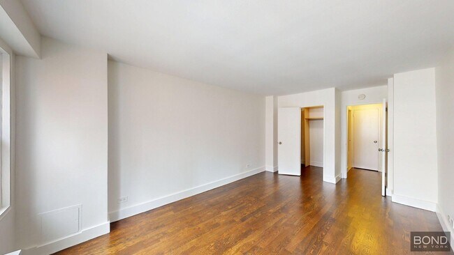 Foto del edificio - 220 E 63rd St