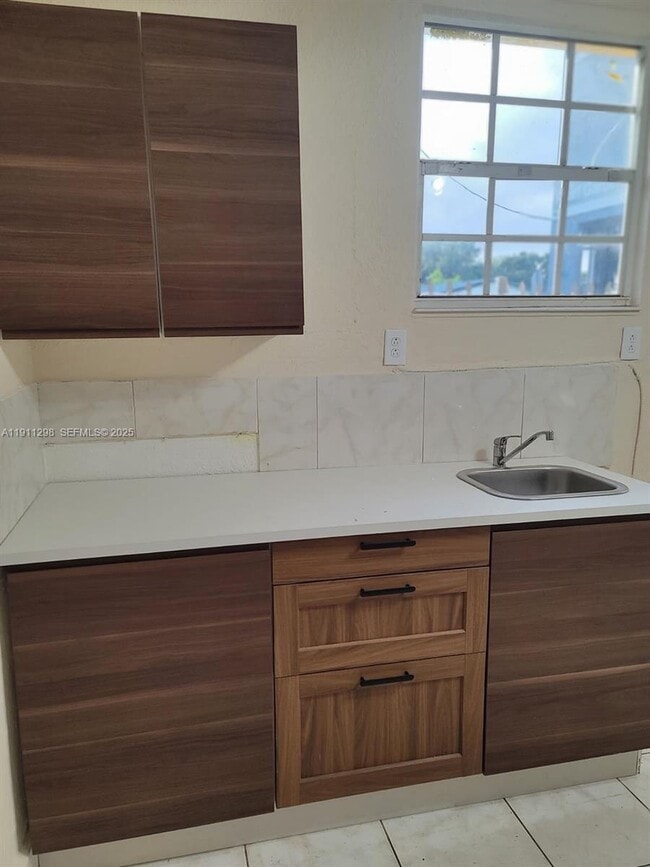 Foto del edificio - 3680 NW 20th Ct